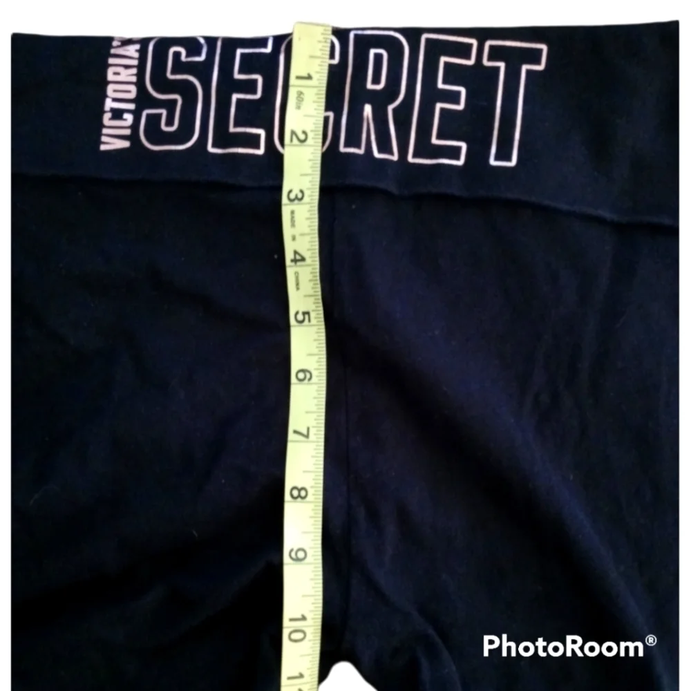 Victoria's Secret Women's Fold Over Crop Black Leggings Capris. Size S.